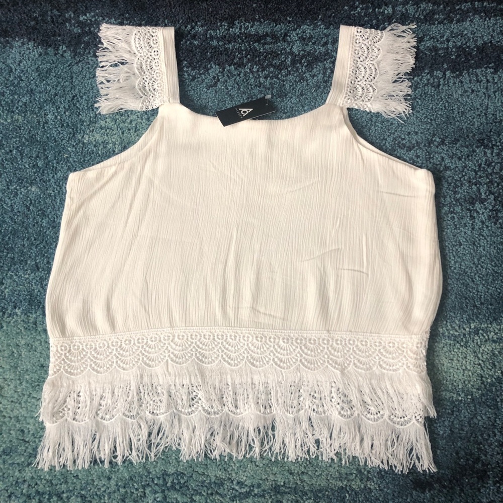 Fringed detailed cropped blouse creamy white